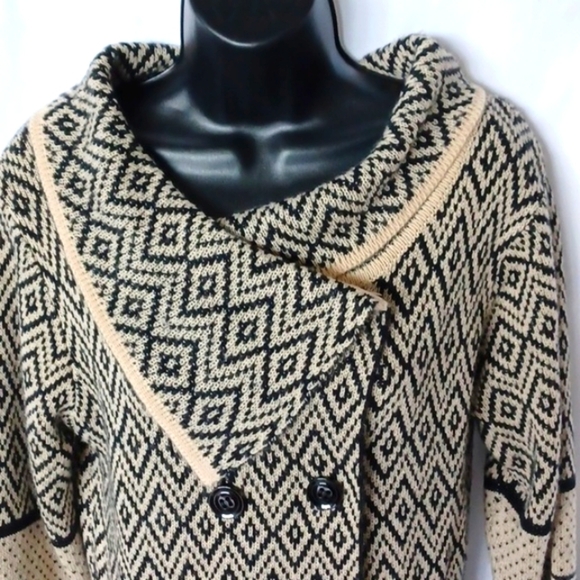 Papillon Knee Length Black & Cream cardigan, double-breasted closure, EUC - Picture 2 of 7